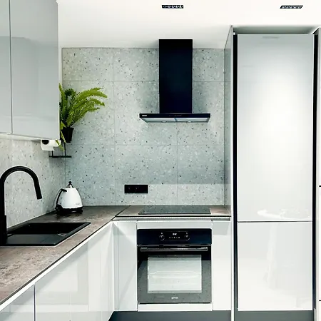 Composition No. 2 公寓