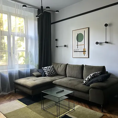 Composition No. 2 Apartmán